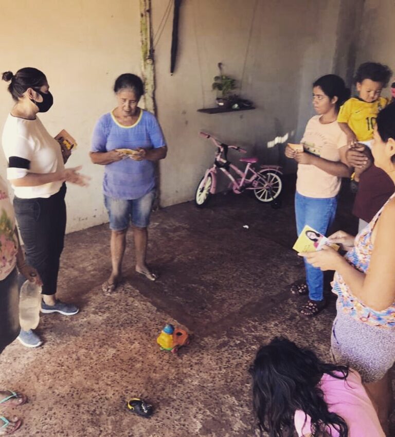 Caminhada pelo Jd. Italia e Vila Popular com minha amiga Cláudia