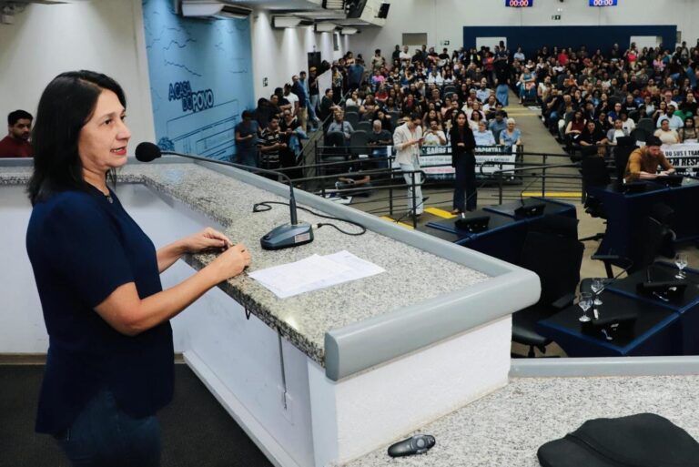 Vereadora Luiza repudia plano da prefeitura de fechar unidades de saúde e CRSs em Campo Grande