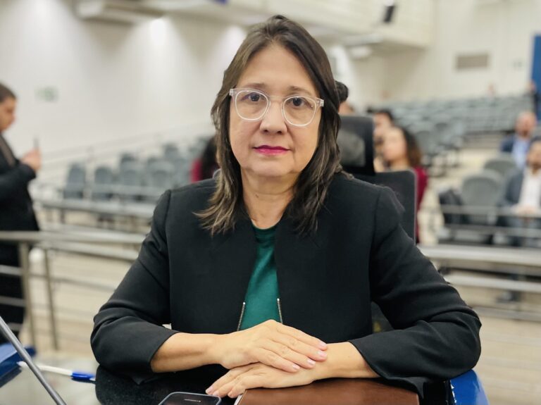 Vereadora Luiza aciona Ministério Público para apurar ação policial na Rua 14 de Julho