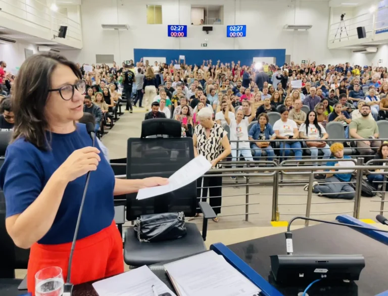 Luiza Ribeiro convoca servidores a pressionar vereadores pela derrubada do veto ao projeto que suspende consignados do Banco Master e CredCesta