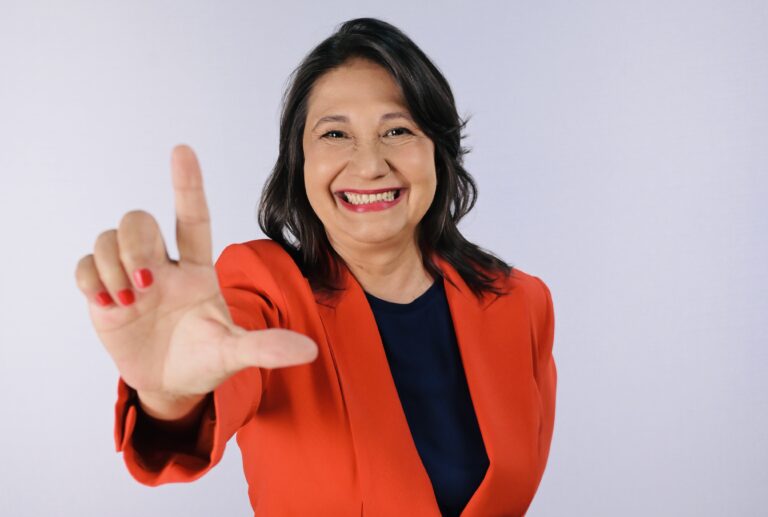 Luiza Ribeiro celebra mais de 25 mil votos e destaca reconhecimento à sua atuação de oposição à gestão Adriane Lopes nas urnas